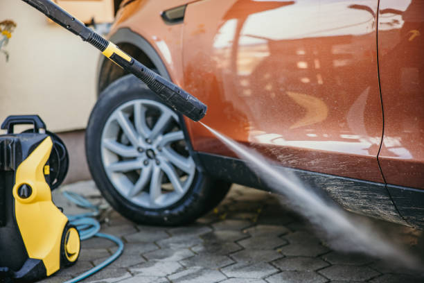Best Commercial Building Pressure Washing  in Tanglewilde, WA